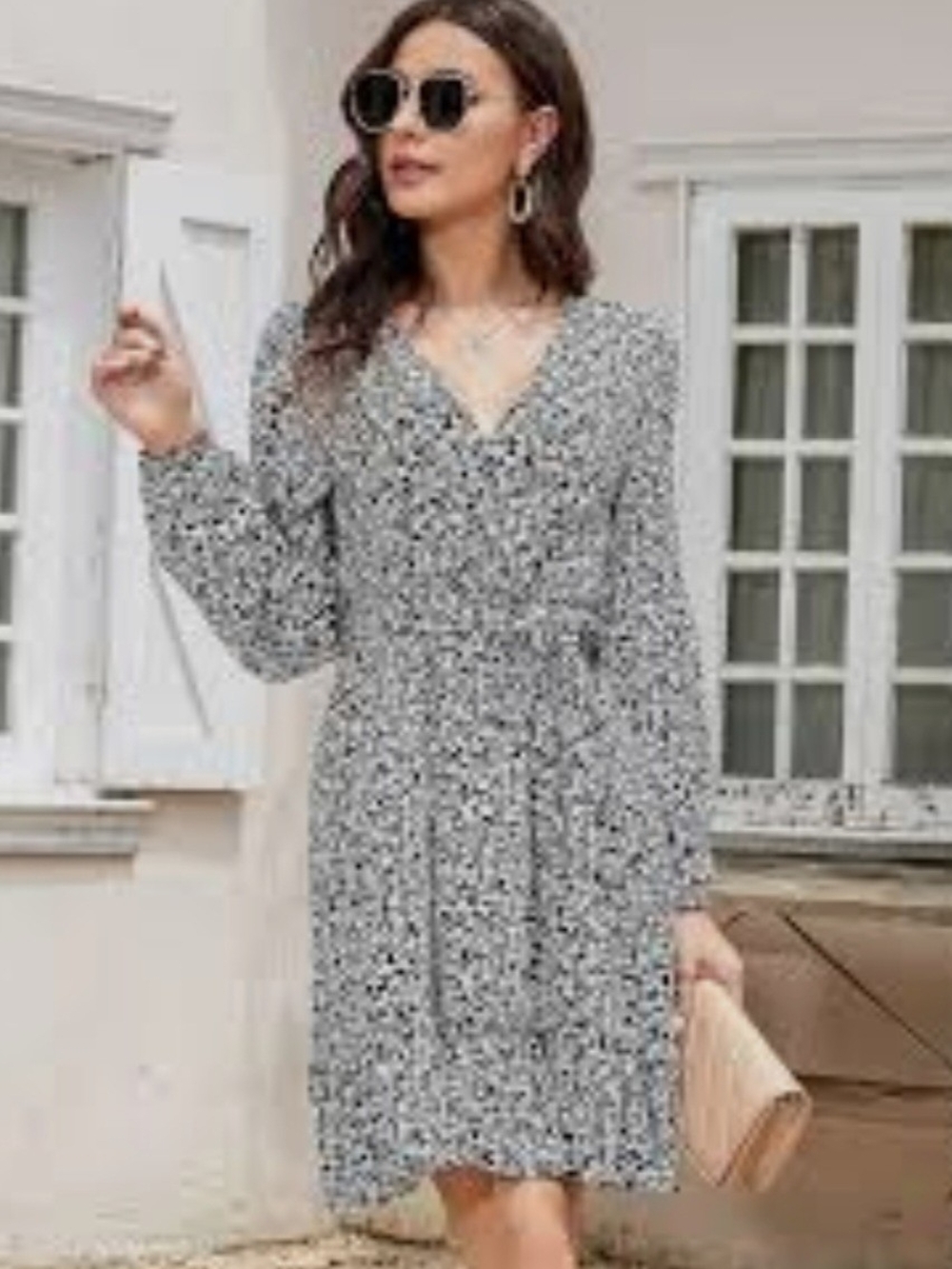 Women's Black & White Floral Long-Sleeve V-Neck Dress